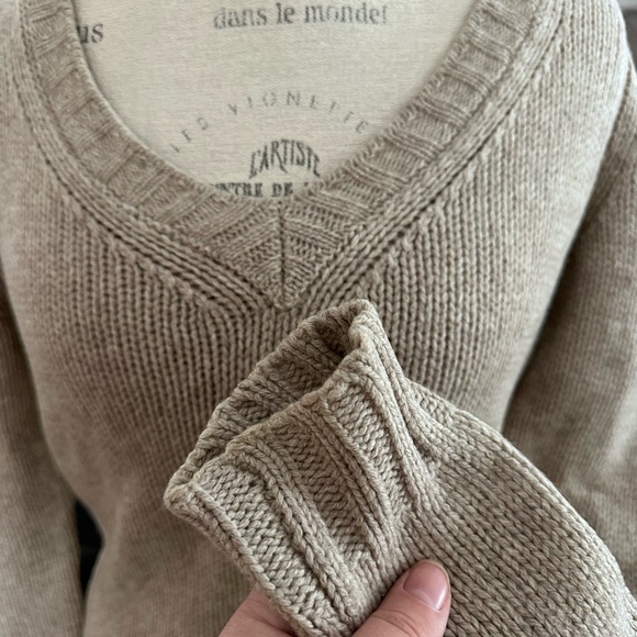 ’S MaxMara V-Neck Knit Sweater - Size Medium - Picture 5 of 9